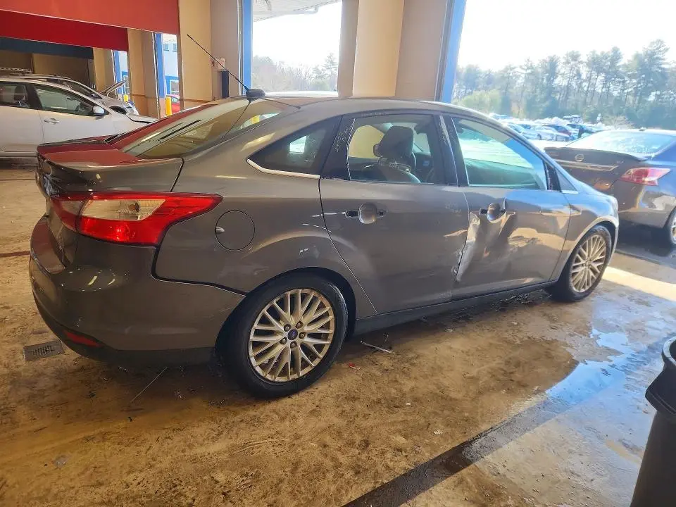 2012 FORD FOCUS SEL  