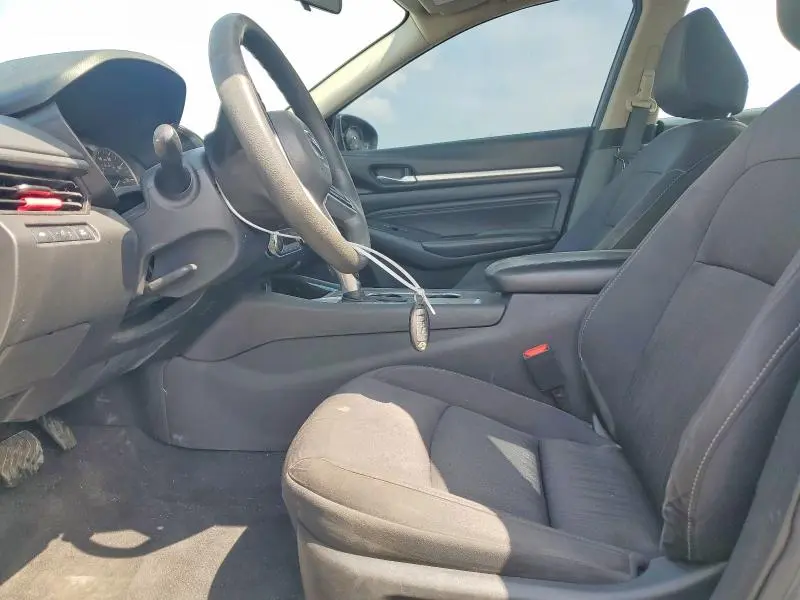 2021 NISSAN ALTIMA SV  