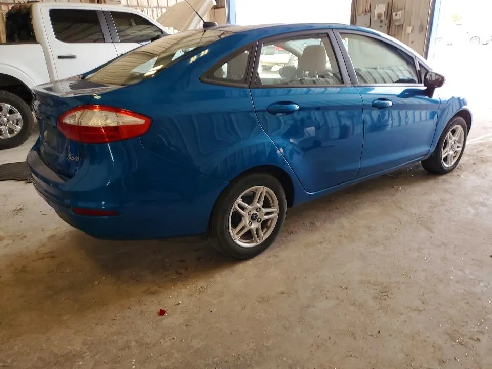2017 FORD FIESTA SE  