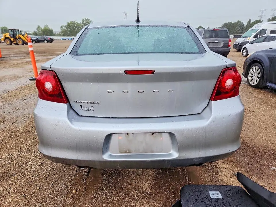 2013 DODGE AVENGER SE  