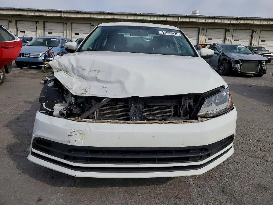 2018 VOLKSWAGEN JETTA SE  
