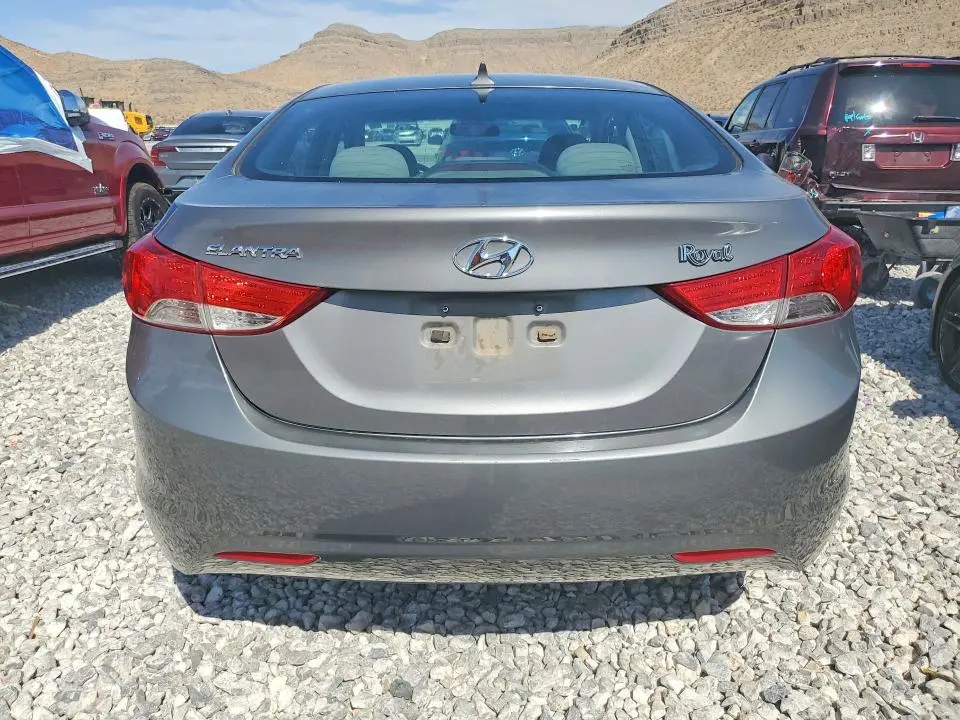 2012 HYUNDAI ELANTRA GLS  
