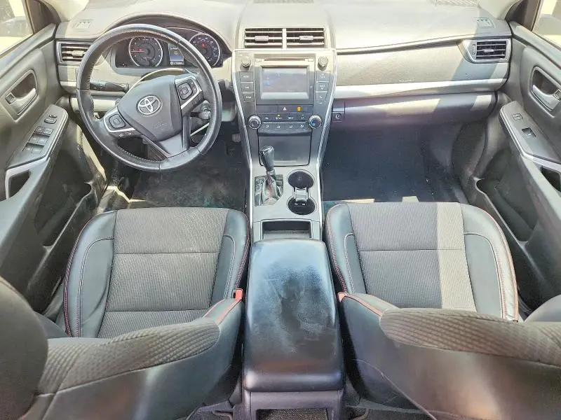 2017 TOYOTA CAMRY SE  