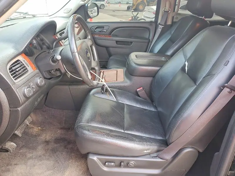 2011 CHEVROLET AVALANCHE LTZ  