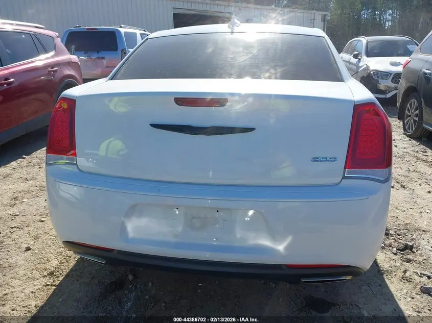 2019 CHRYSLER 300 TOURING