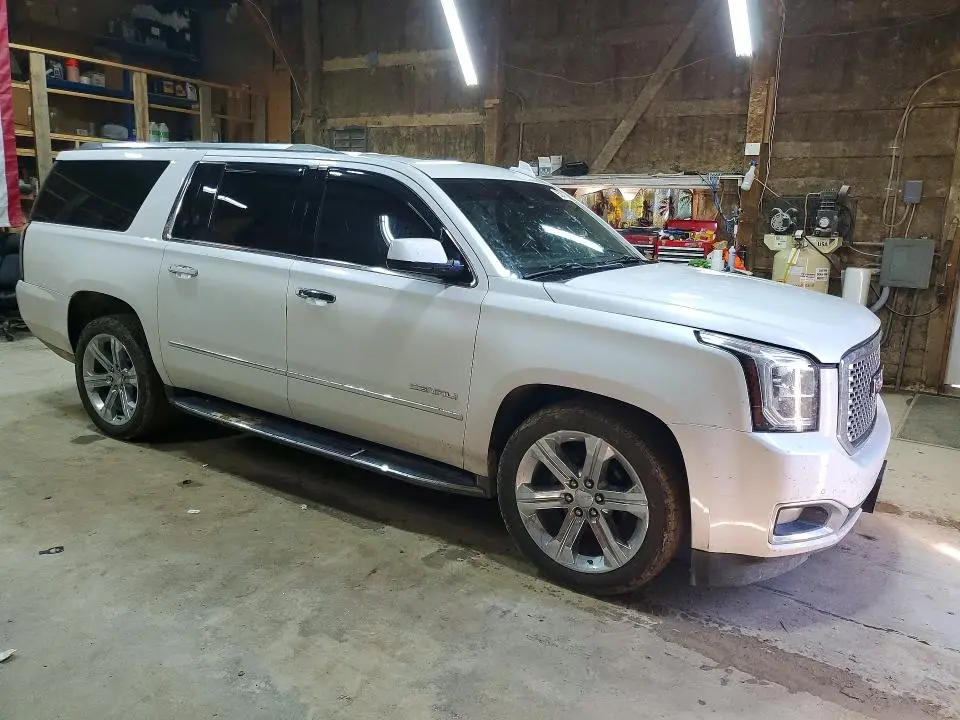 2016 GMC YUKON XL DENALI  