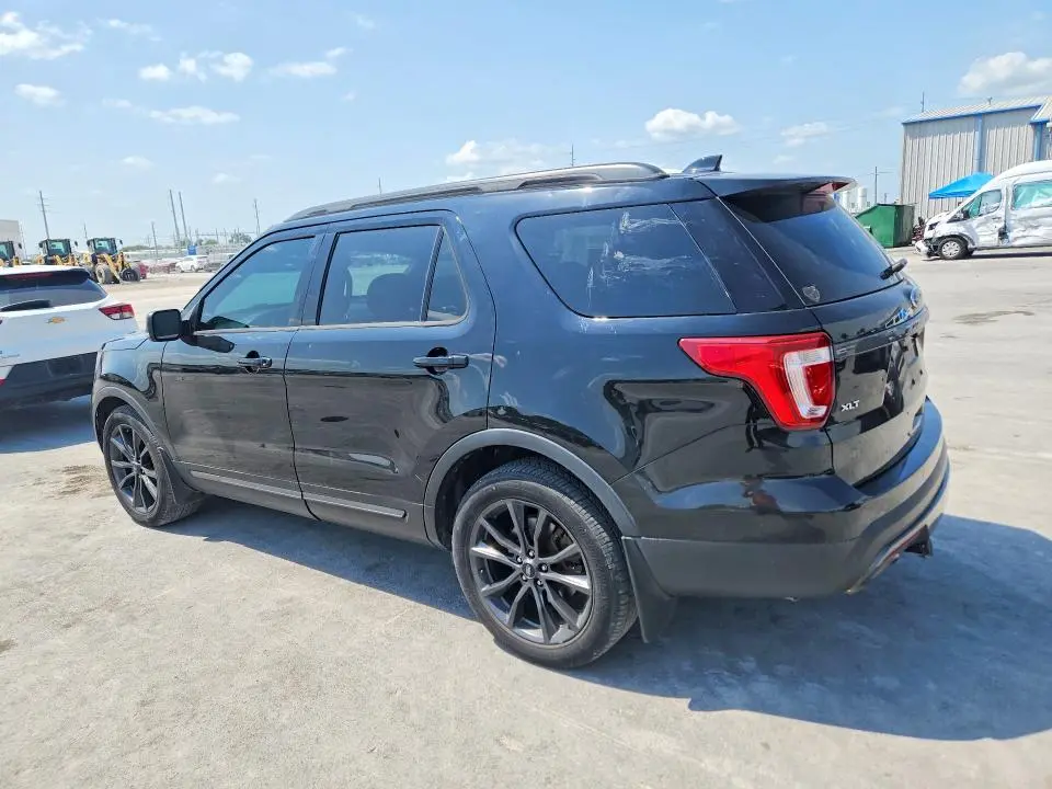 2017 FORD EXPLORER XLT  