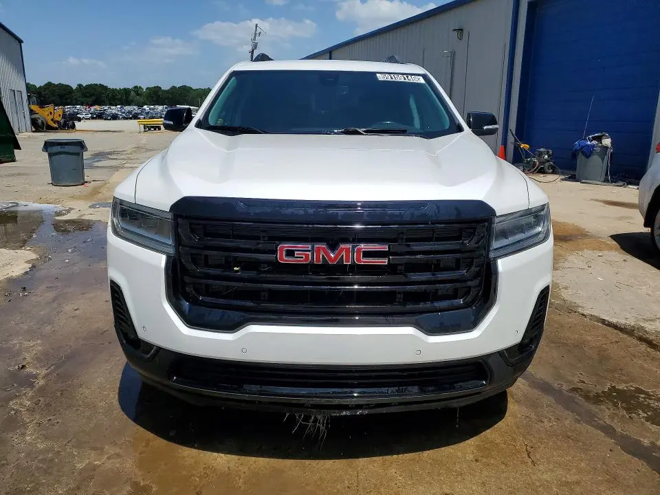 2021 GMC ACADIA SLT  