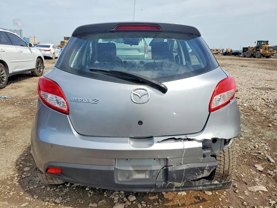 2013 MAZDA MAZDA2   
