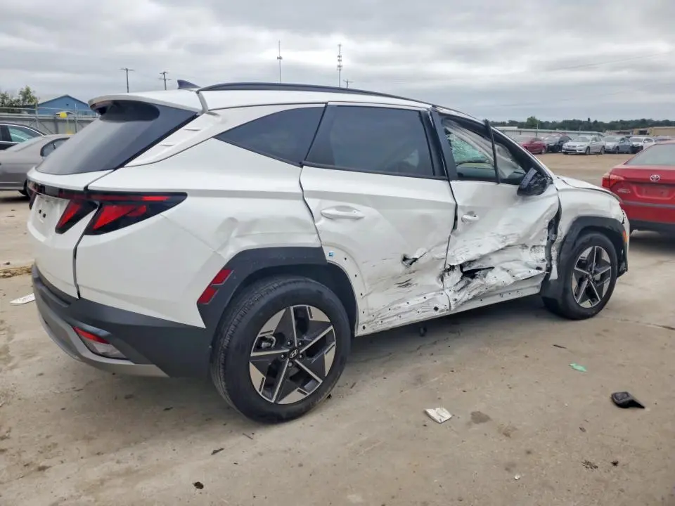2025 HYUNDAI TUCSON SEL  
