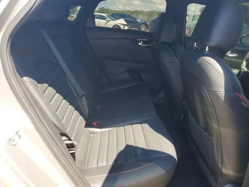 2023 KIA FORTE GT  