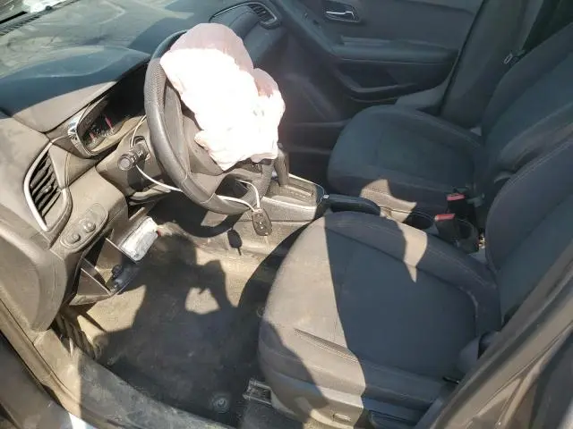 2022 CHEVROLET TRAX LS  