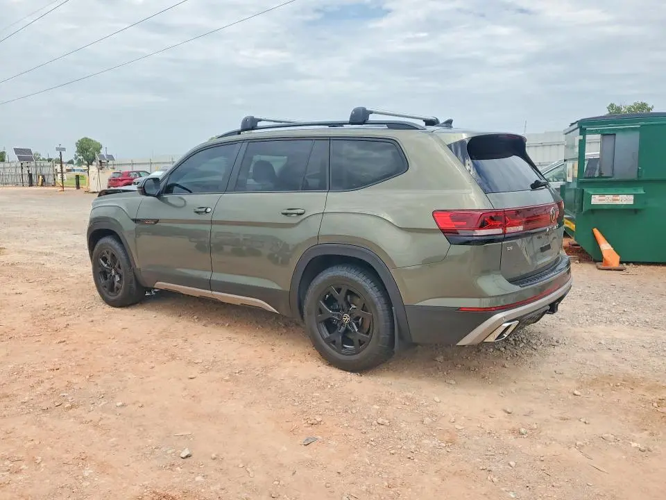 2024 VOLKSWAGEN ATLAS PEAK EDITION SE  
