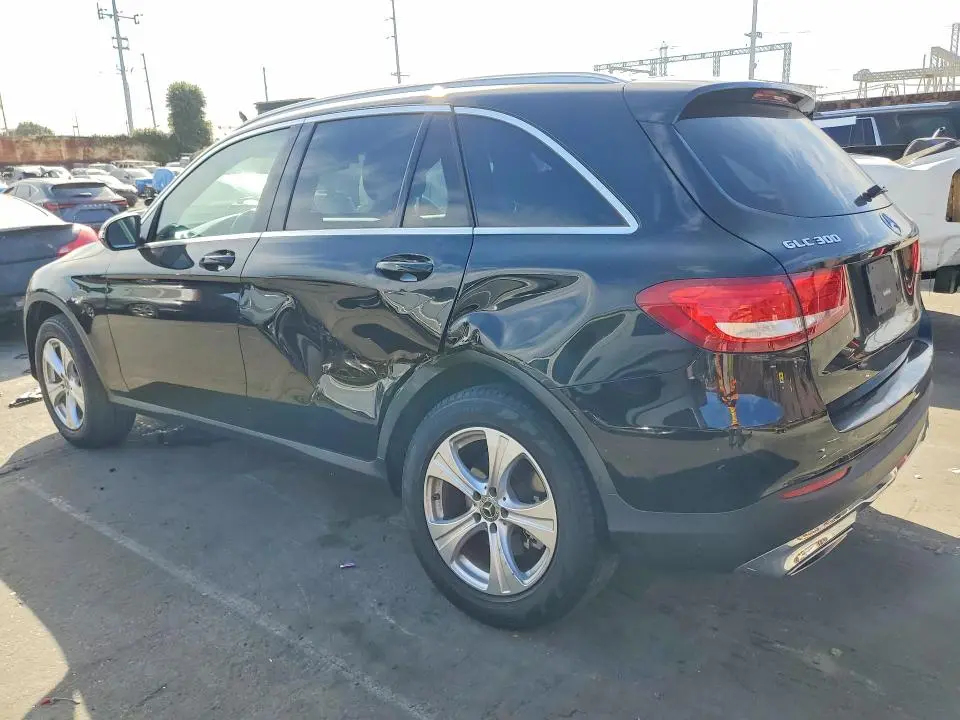 2018 MERCEDES-BENZ GLC 300  