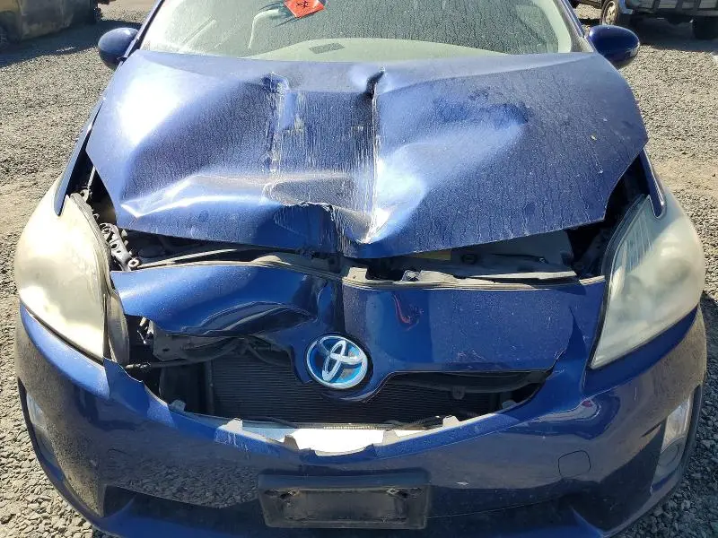 2011 TOYOTA PRIUS TWO  