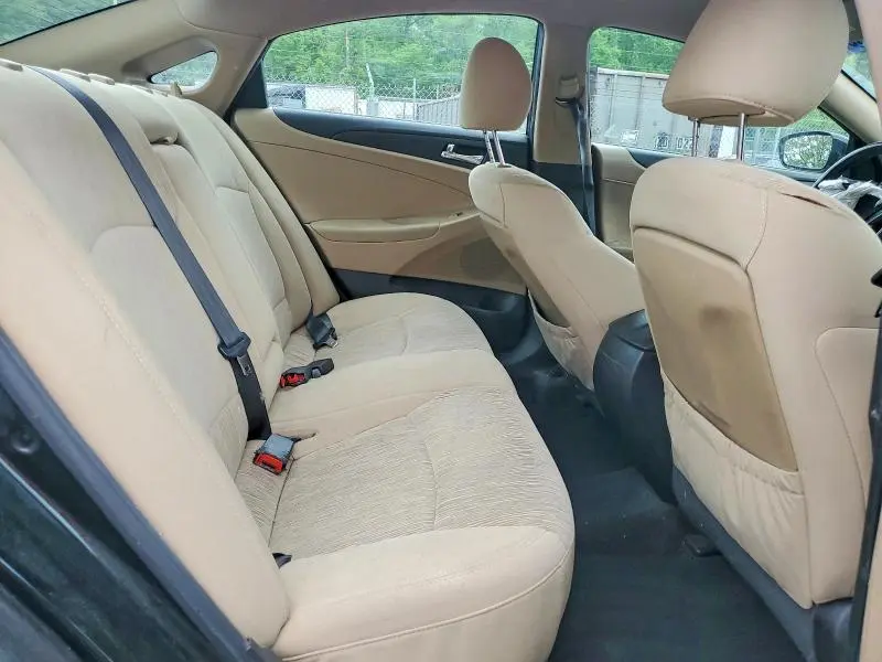 2012 HYUNDAI SONATA GLS  
