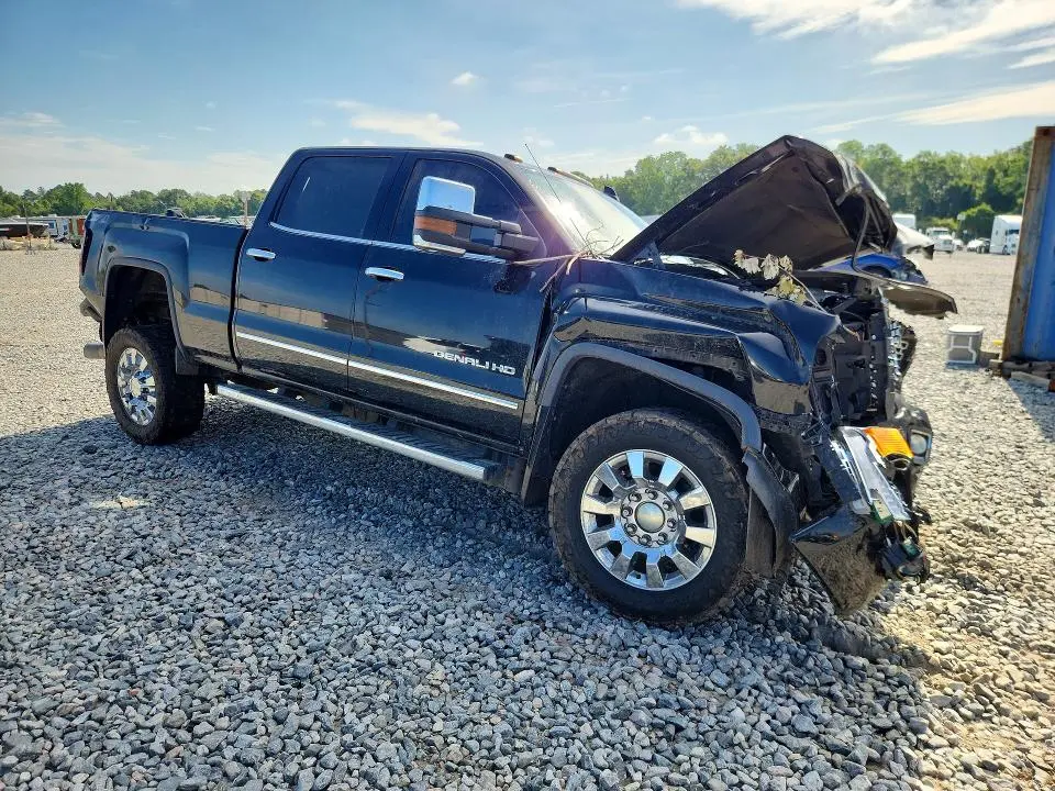 2015 GMC SIERRA K2500 DENALI  