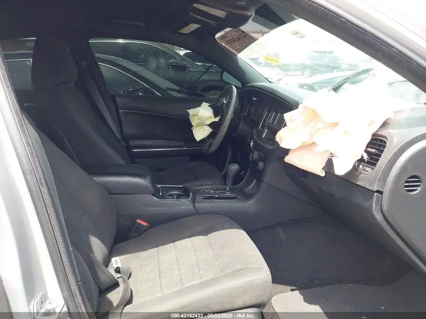 2012 DODGE CHARGER SE