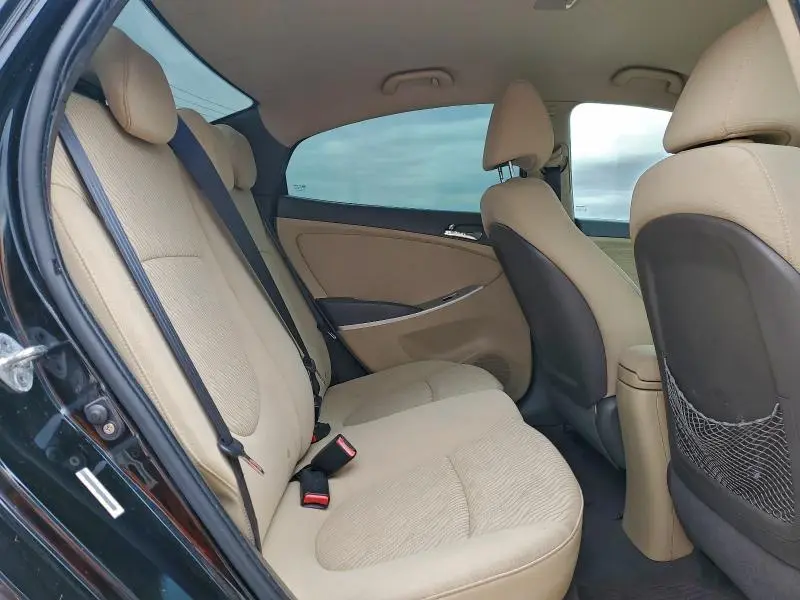 2012 HYUNDAI ACCENT GLS  