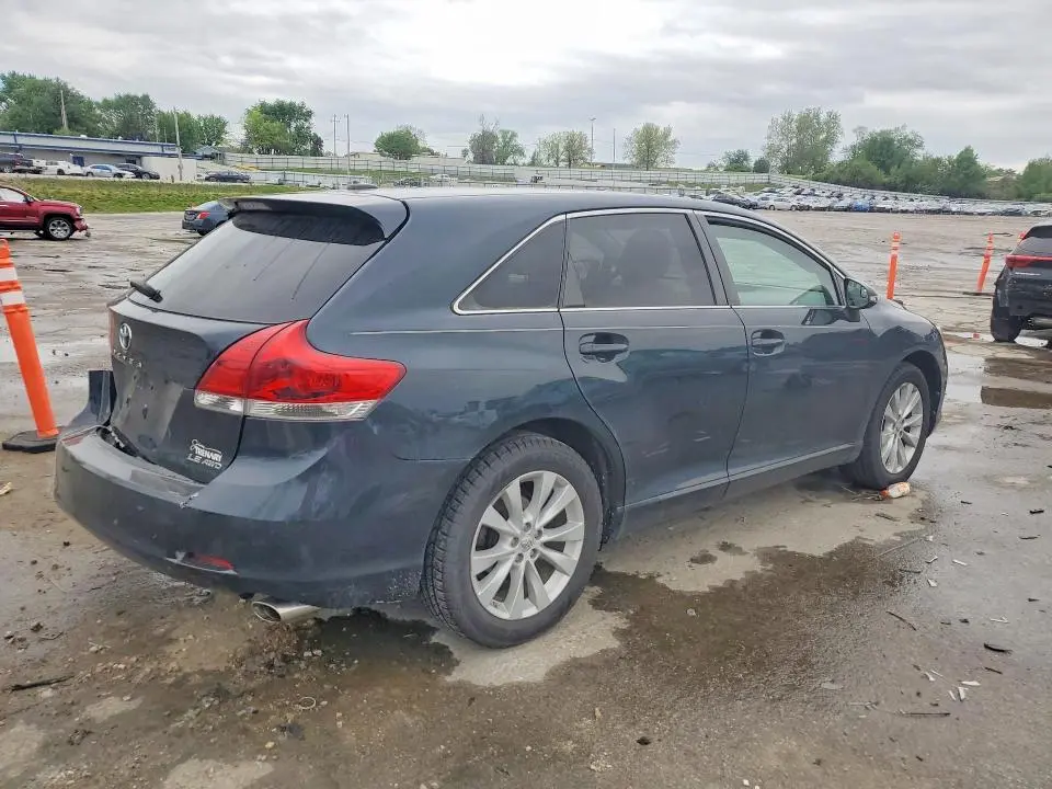 2015 TOYOTA VENZA LE  
