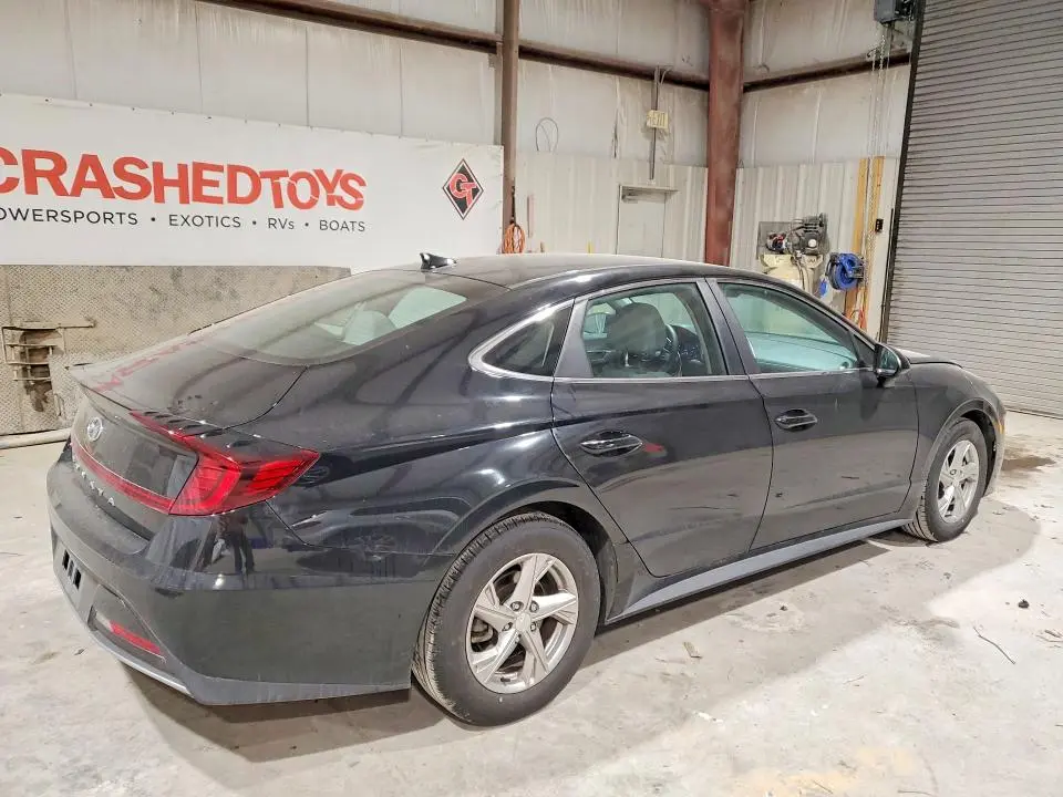 2022 HYUNDAI SONATA SE  