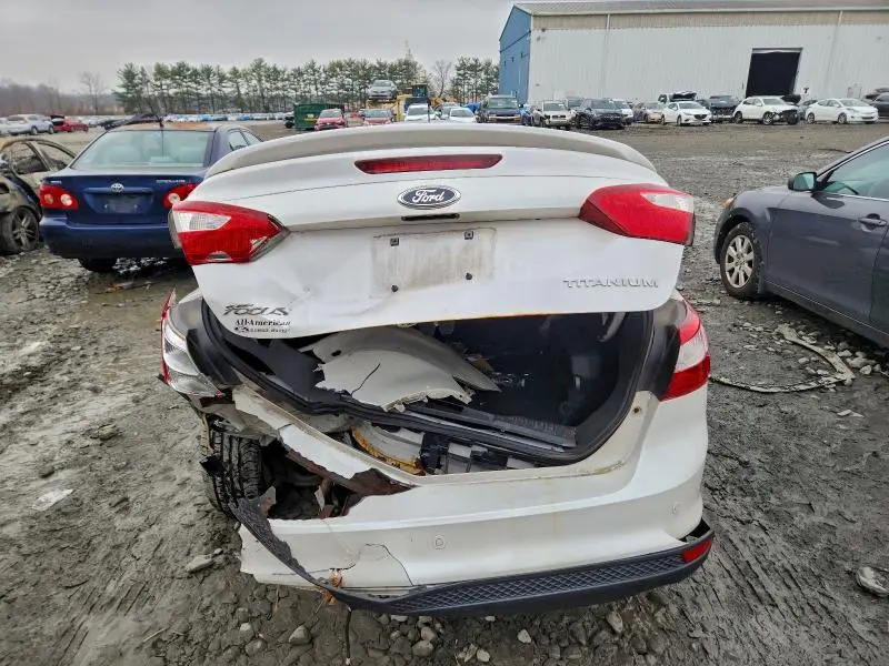 2012 FORD FOCUS TITANIUM  