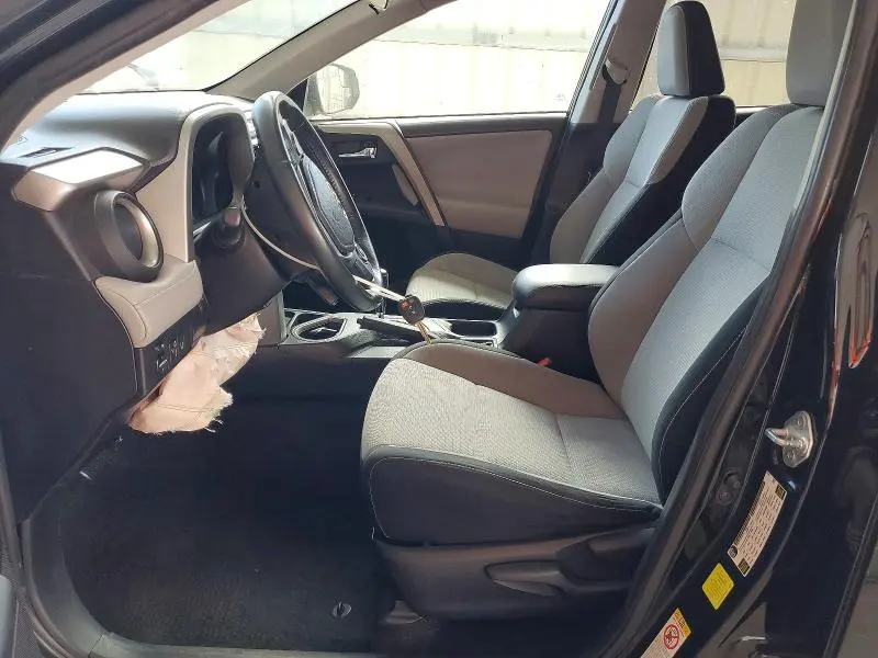 2017 TOYOTA RAV 4   