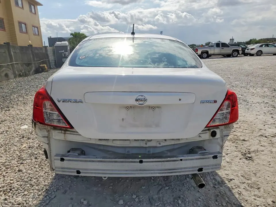 2017 NISSAN VERSA 1.6 S  