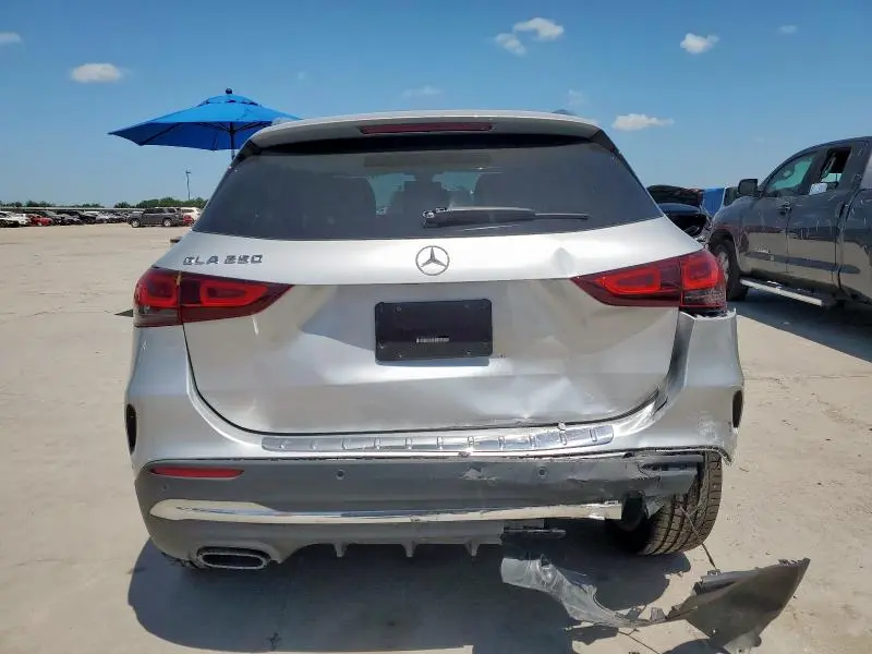 2021 MERCEDES-BENZ GLA 250  