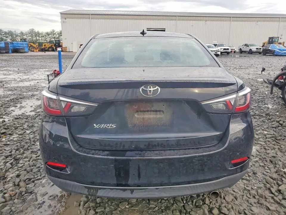 2019 TOYOTA YARIS LE  