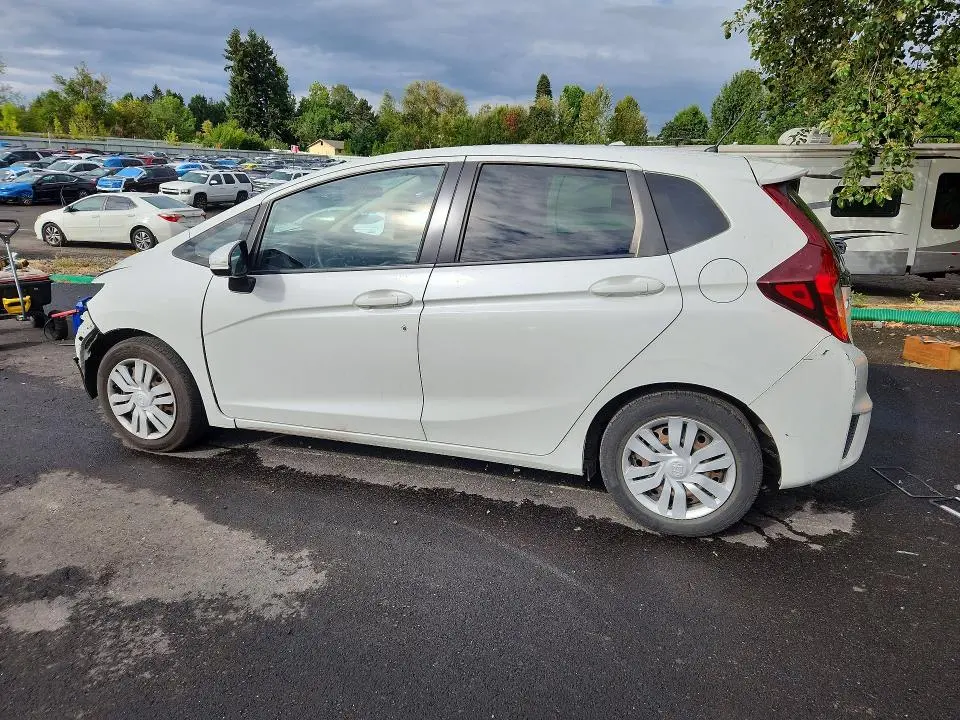 2016 HONDA FIT LX  