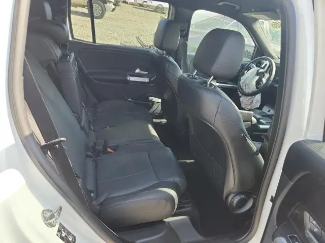 2022 MERCEDES-BENZ GLB 250  