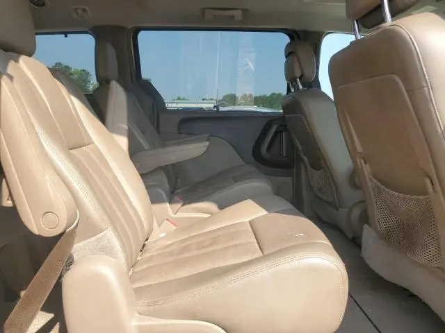 2013 CHRYSLER TOWN & COUNTRY TOURING L