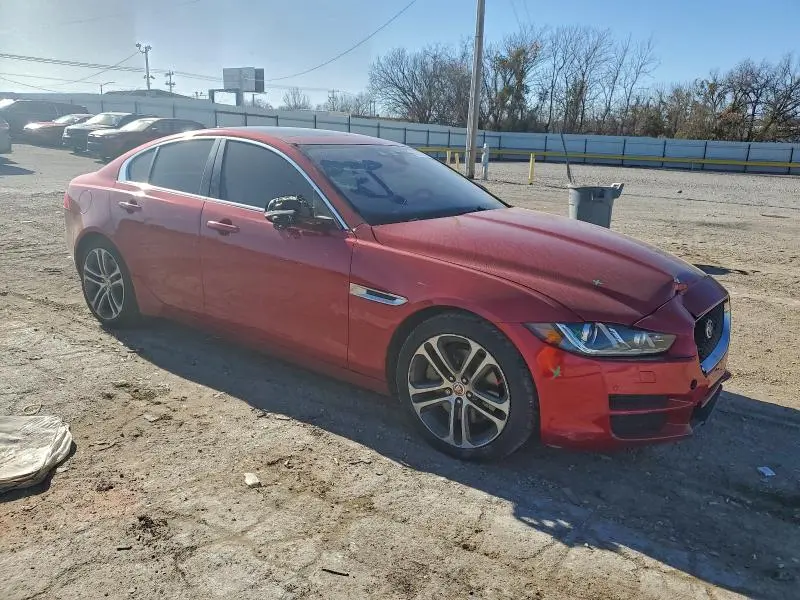 2017 JAGUAR XE PRESTIGE  