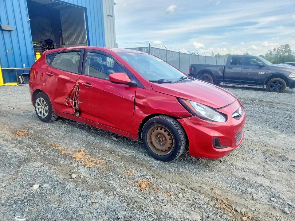 2013 HYUNDAI ACCENT GLS  