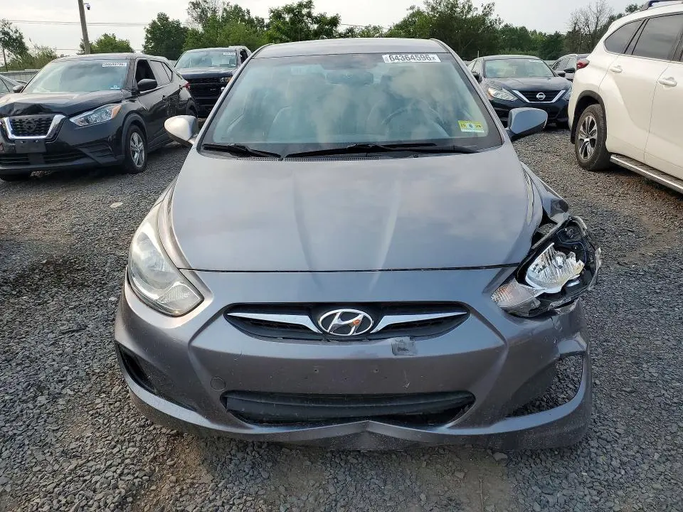 2013 HYUNDAI ACCENT GLS  