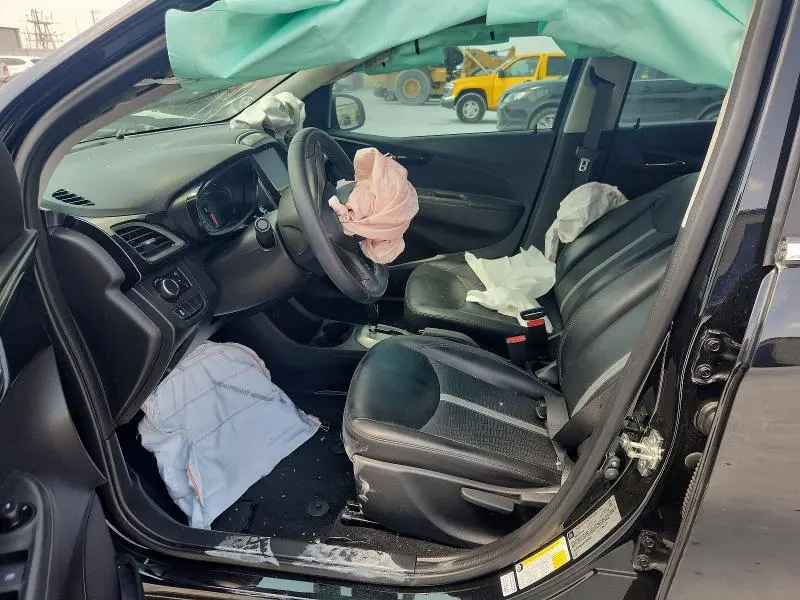 2022 CHEVROLET SPARK 2LT  