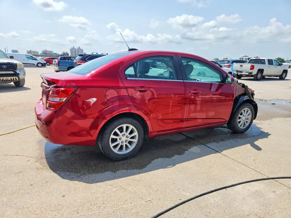 2020 CHEVROLET SONIC LT  