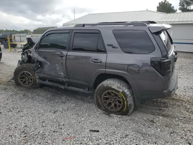 2023 TOYOTA 4RUNNER SE  