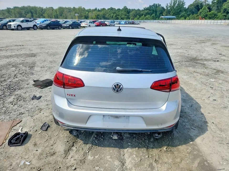 2016 VOLKSWAGEN GTI S/SE  