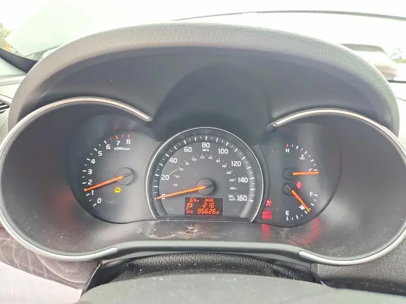 2014 KIA SORENTO LX  