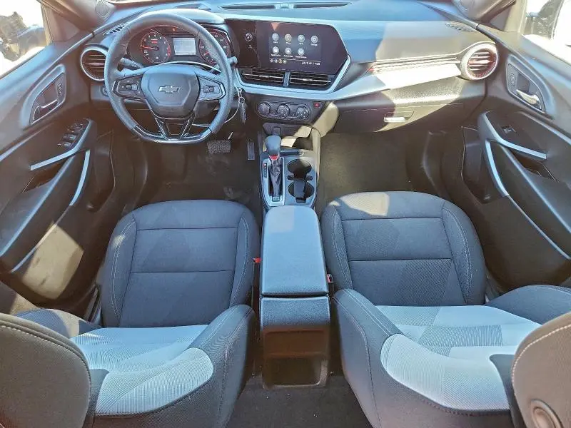 2025 CHEVROLET TRAX 1RS  