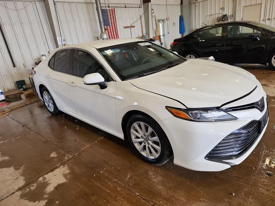 2018 TOYOTA CAMRY LE  