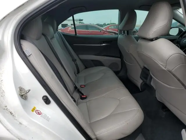 2019 TOYOTA CAMRY LE  