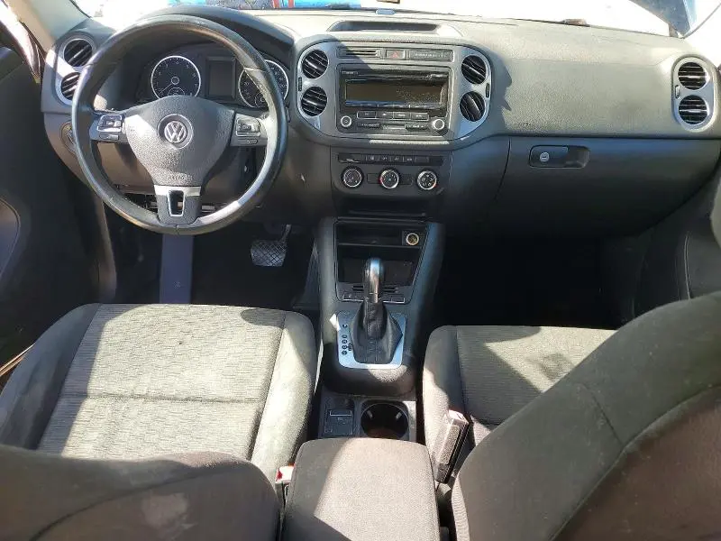 2013 VOLKSWAGEN TIGUAN S  