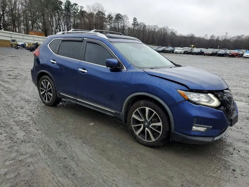 2018 NISSAN ROGUE SL  