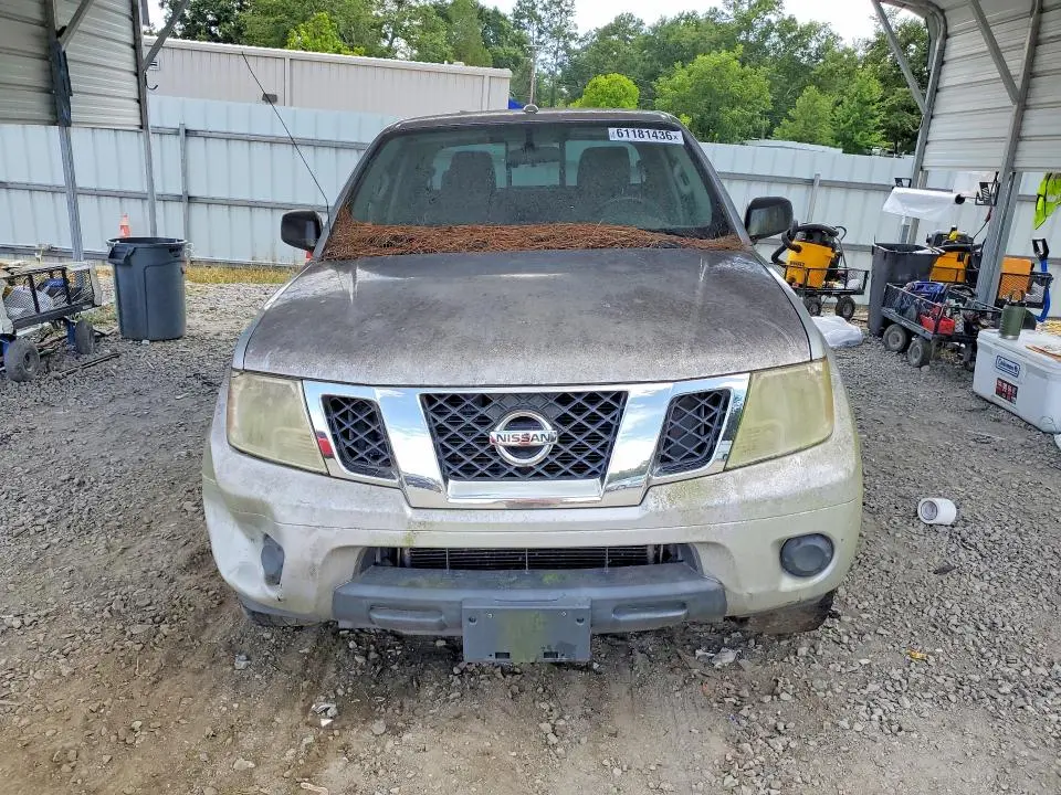 2015 NISSAN FRONTIER SV  