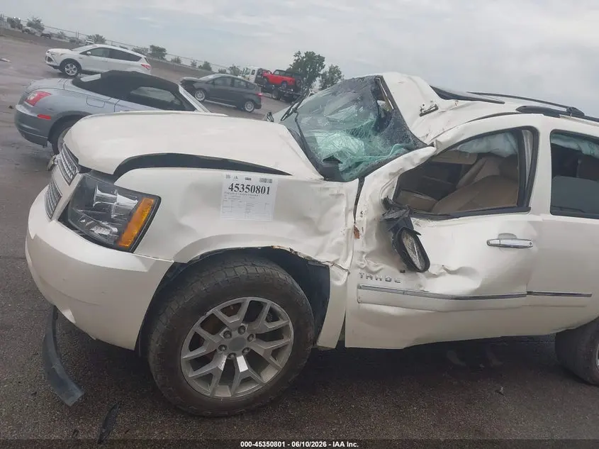 2011 CHEVROLET TAHOE LTZ