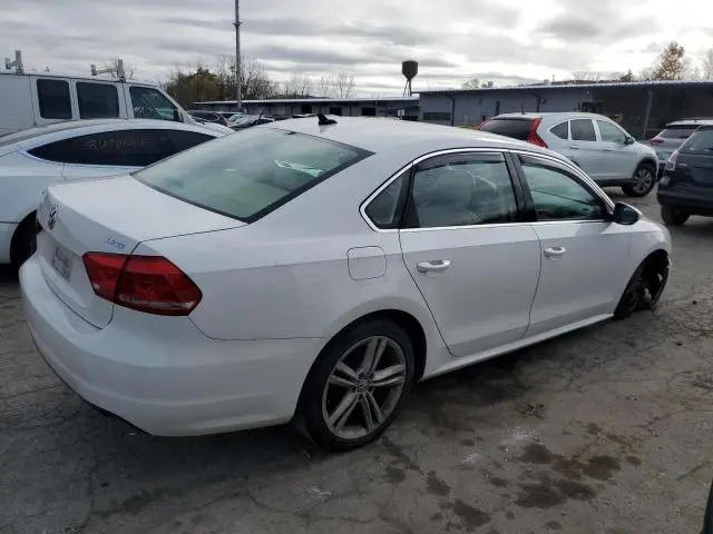 2012 VOLKSWAGEN PASSAT SE  