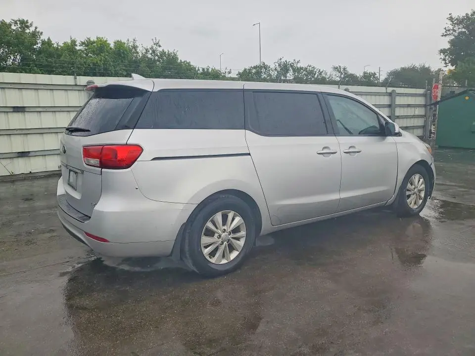2018 KIA SEDONA LX  